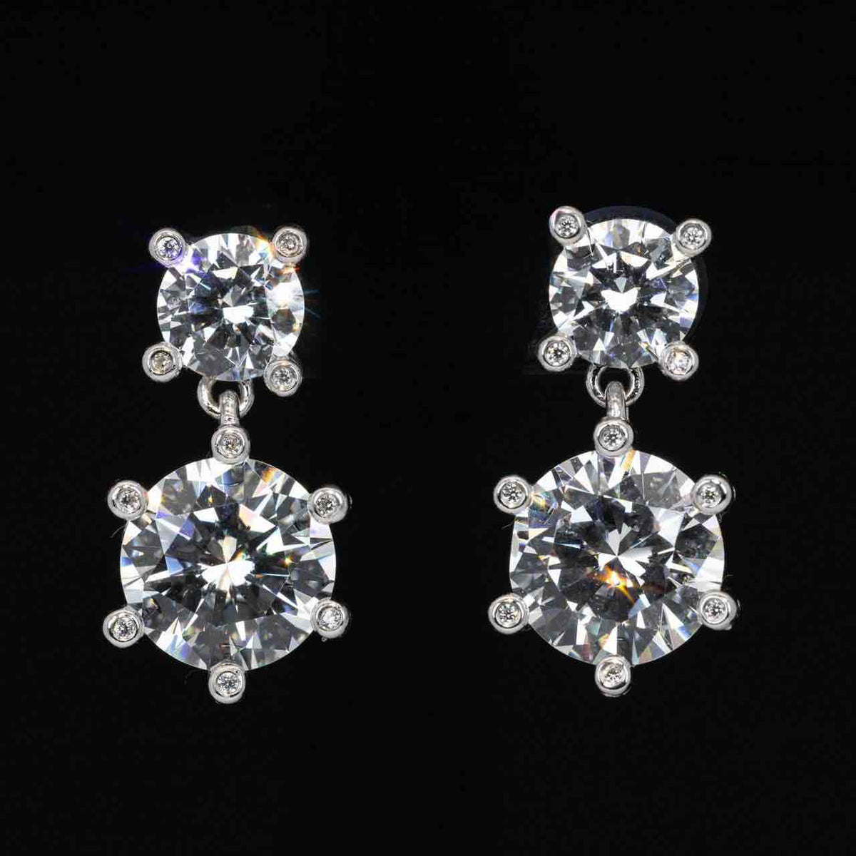 Omnia Asel White Round Earrings With High Quality Certified Lab Crafted Stones In 925 Silver - OMNIASTORES UAE
