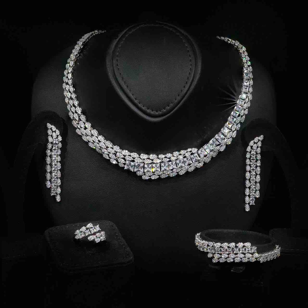 Omnia Trinity White Luxury Bridal Full Set in High Quality Zircon Stone in Rhodium Plated - OMNIASTORES UAE