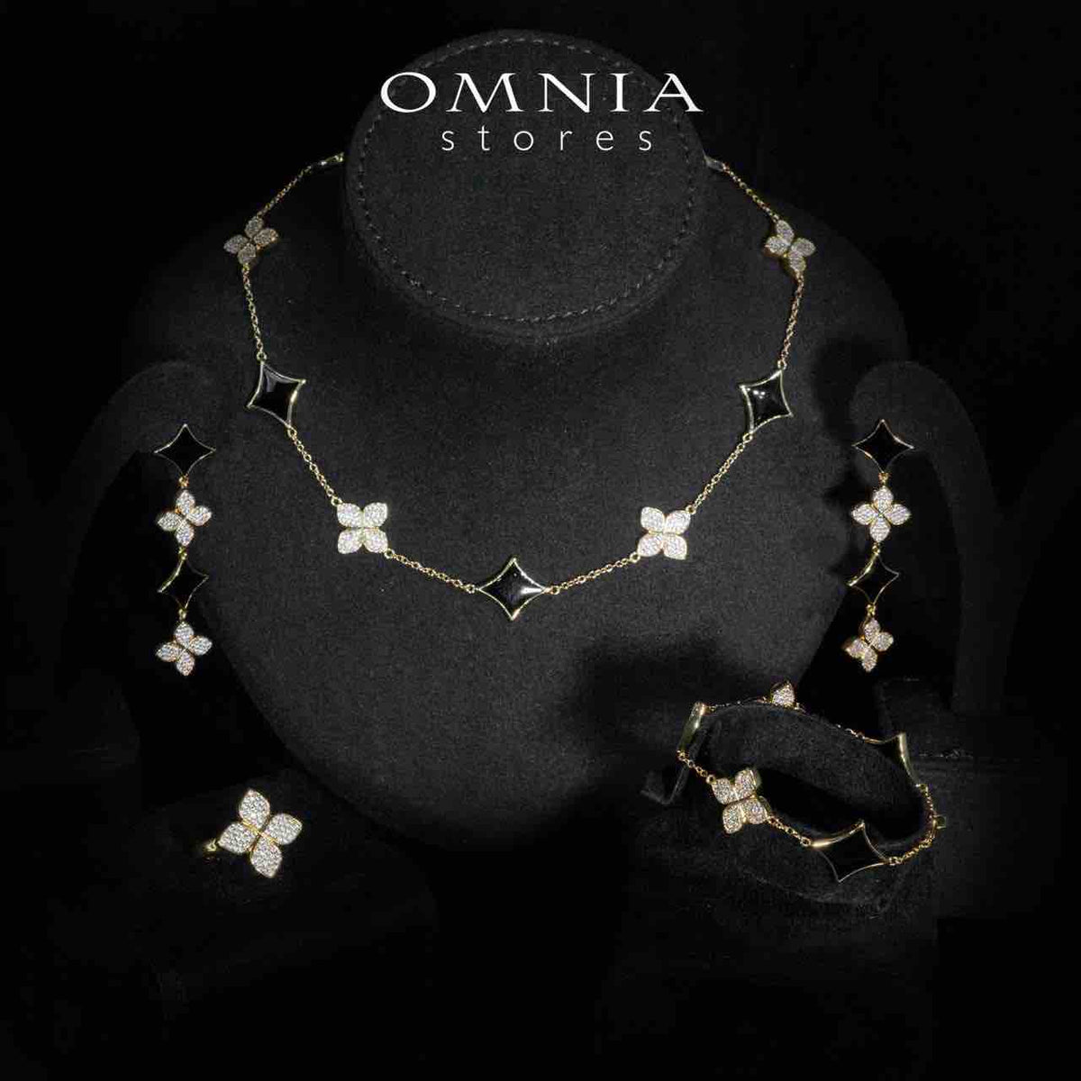 Omnia Golden Clove Black Choker Full Set with High-Quality Simulated Diamonds Gold Plated - OMNIASTORES UAE