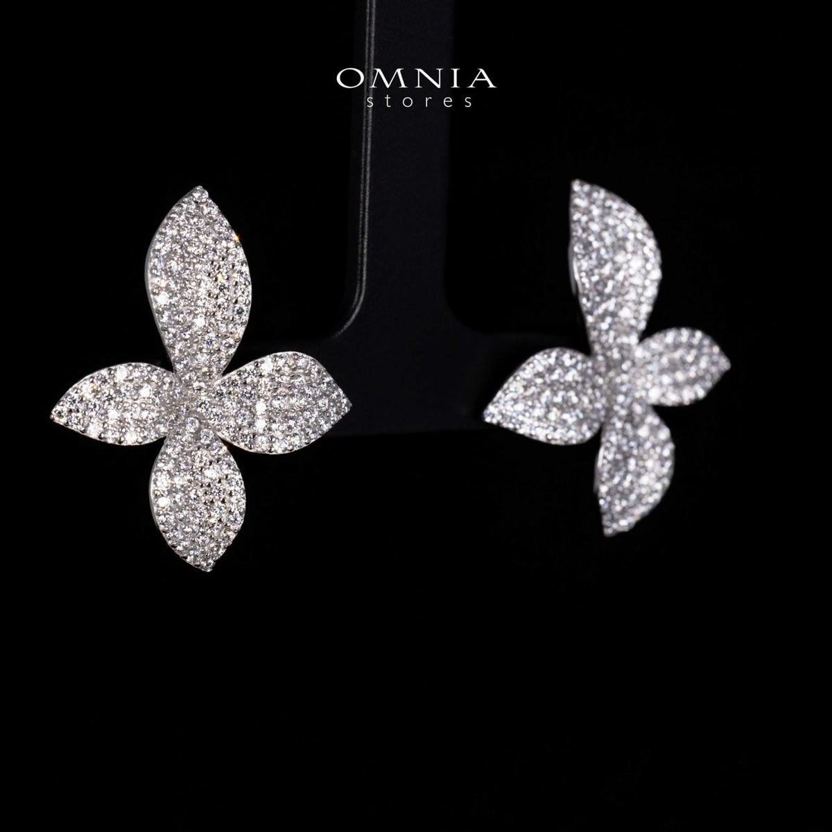 Yuna White Floral Earrings in 925 Silver With High Quality Simulated Diamonds