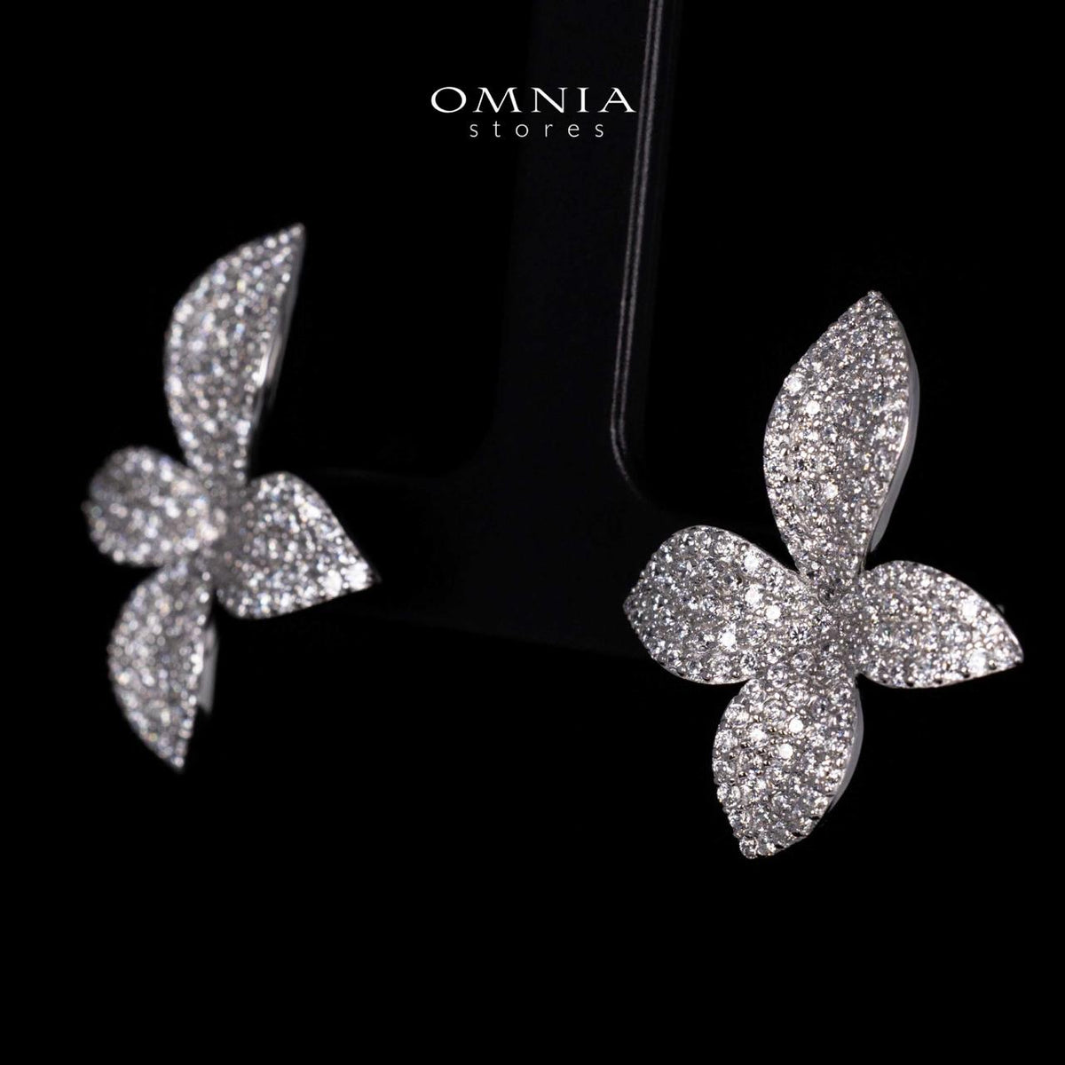 Yuna White Floral Earrings in 925 Silver With High Quality Simulated Diamonds
