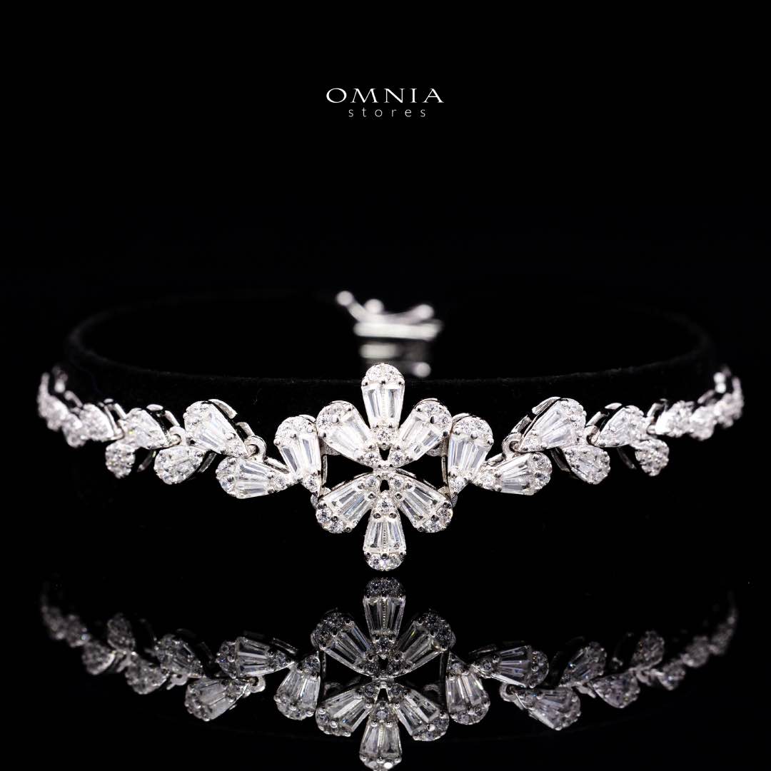 Omnia Iffat White Bridal Full Set in 925 Silver High Quality Simulated Diamonds (size 17 7 only available in KSA)