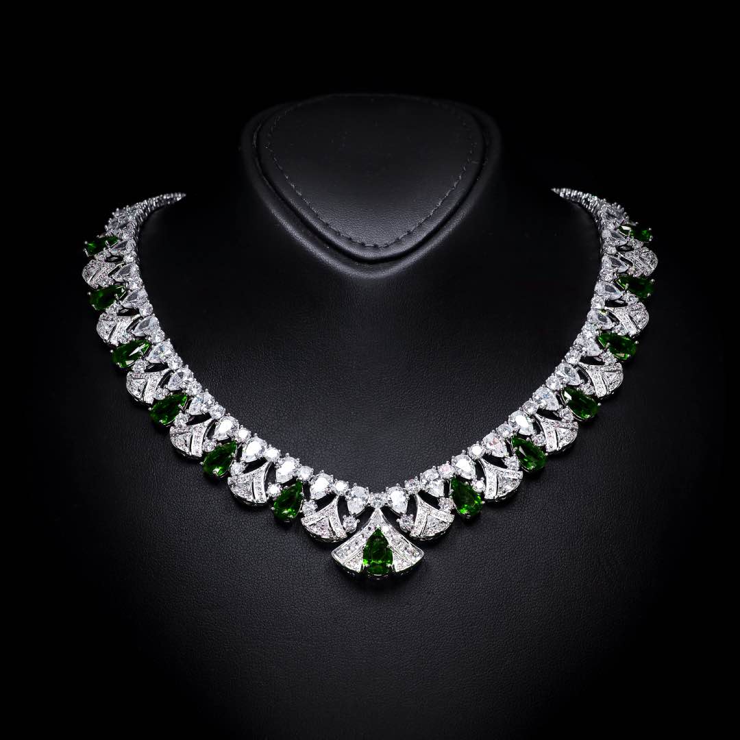 Omnia Elizabeth Green Emerald Grace Bridal Full Set