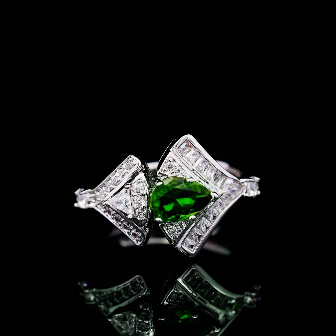 Omnia Elizabeth Green Emerald Grace Bridal Full Set