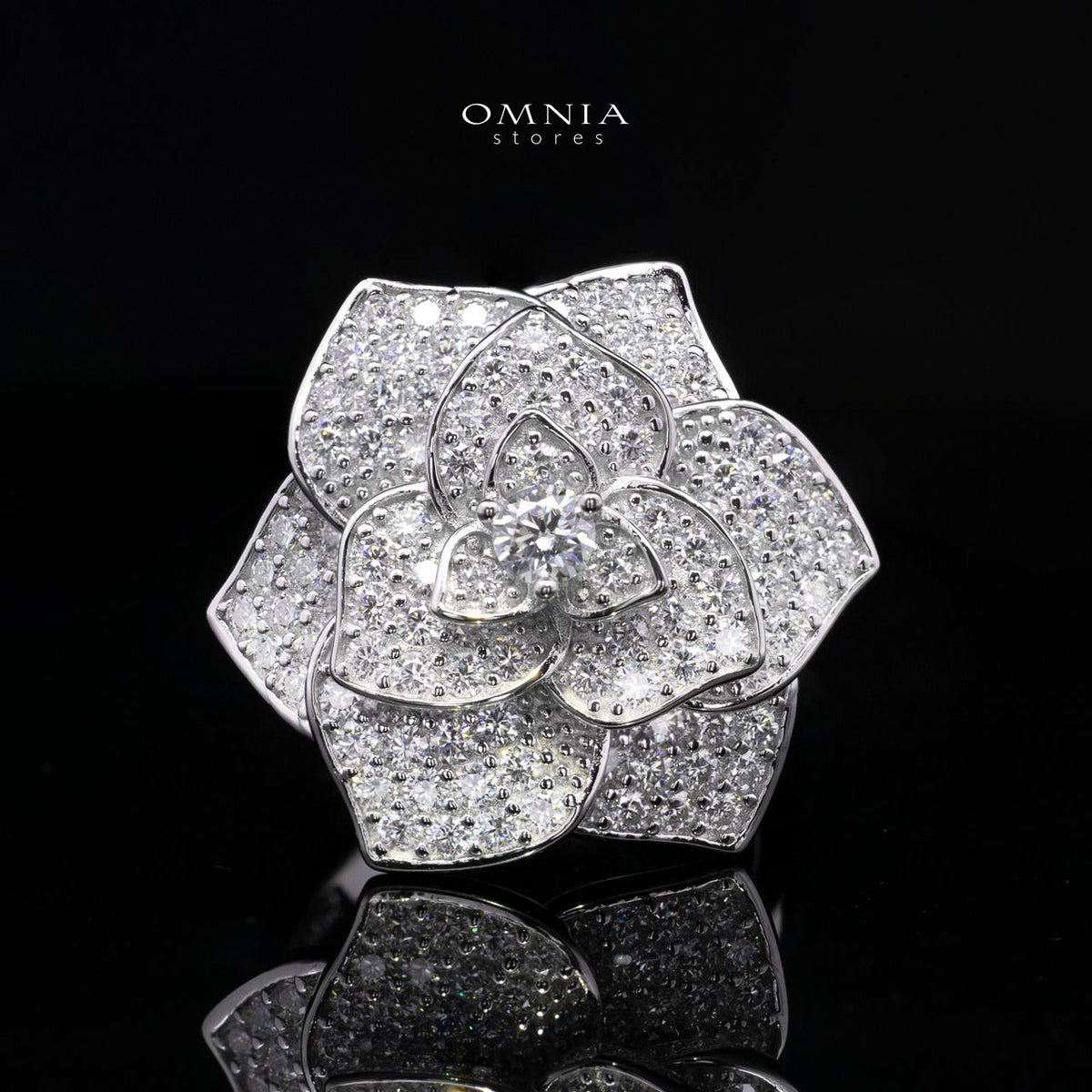 Solara Flower Design White Moissanite Stone Ring With GRA Certified High Quality in 925 Silver