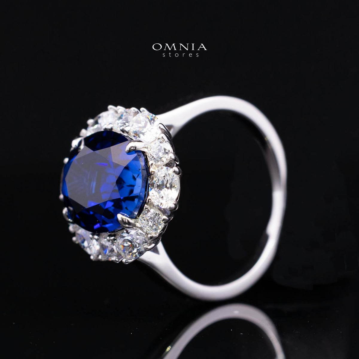 Khloe Blue Lab-Grown Sapphire Ring with GRC Certificate, Oval 10×12mm, in 925 Sterling Silver – Classic Halo Cluster