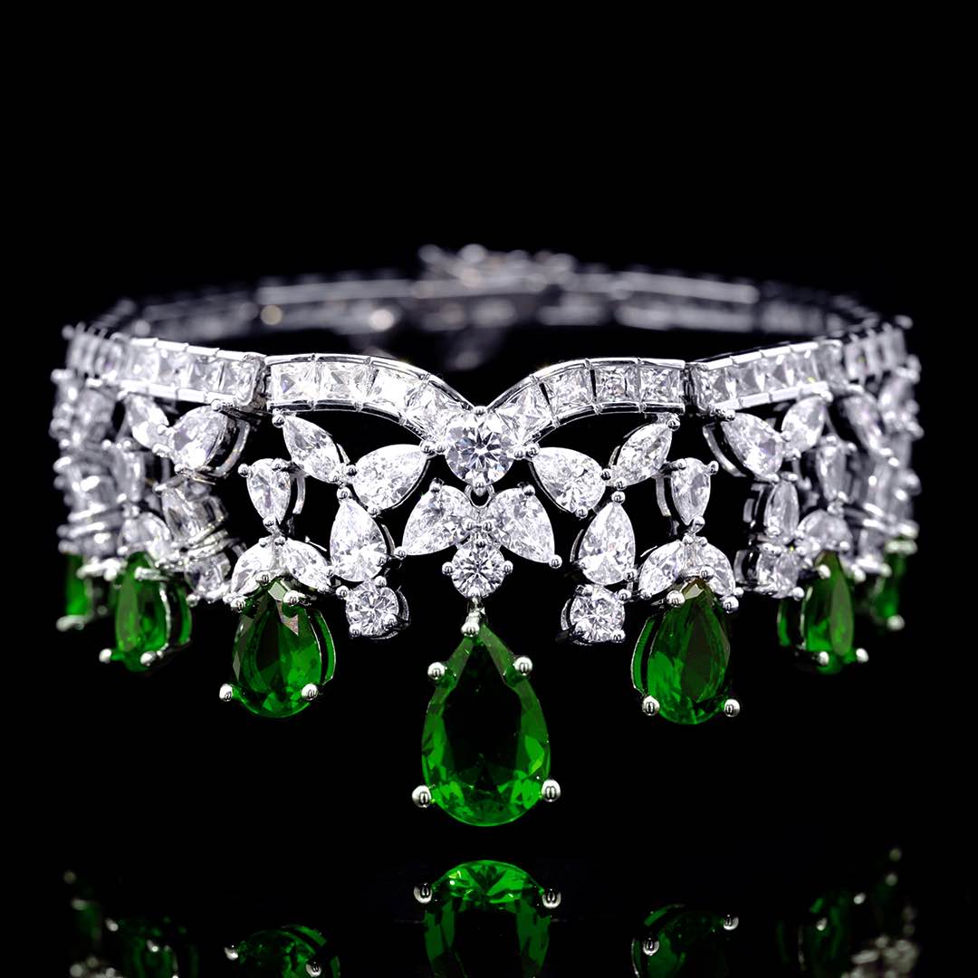 Omnia Princess Bridal Full Set with Pear-Cut White And Green High Quality Simulated Diamonds Premium Rhodium Plated