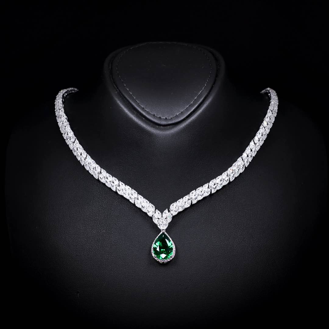 Omnia Aamira Teardrop-Design Bridal Crystal Emerald Green Full Set with High Quality Zircon Stone Premium Rhodium Plated - OMNIASTORES UAE