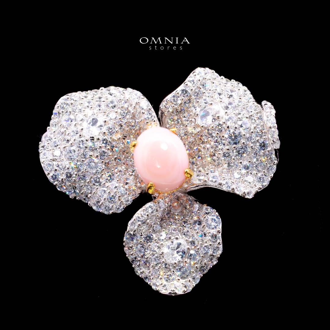 Adhara Brooch with High-Quality Simulated Diamonds in 925 Sterling Silver - OMNIASTORES UAE