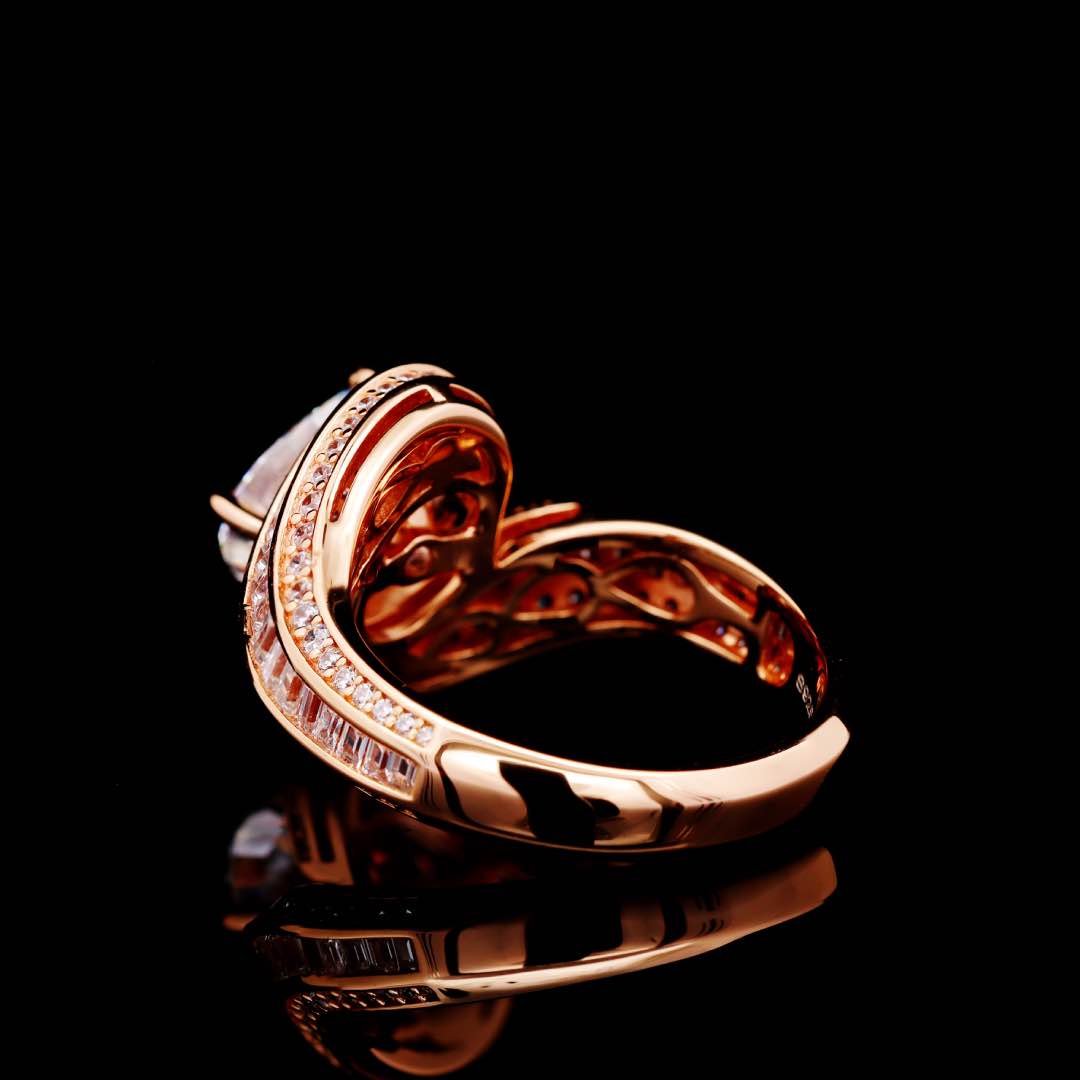 Omnia Rameen Oval-Cut Lab-Crafted Stone Twist Ring (3.5 ct) in Rose-Gold-Plated 925 Sterling Silver
