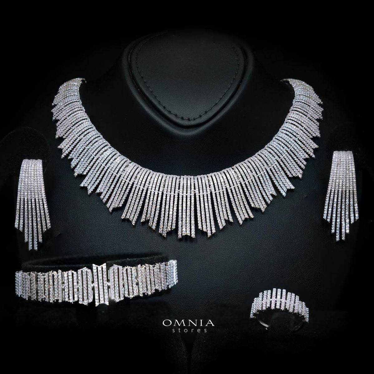 Zuhaira White Luxury Bridal Full Jewelry Set with High-Quality Premium Simulated Diamonds