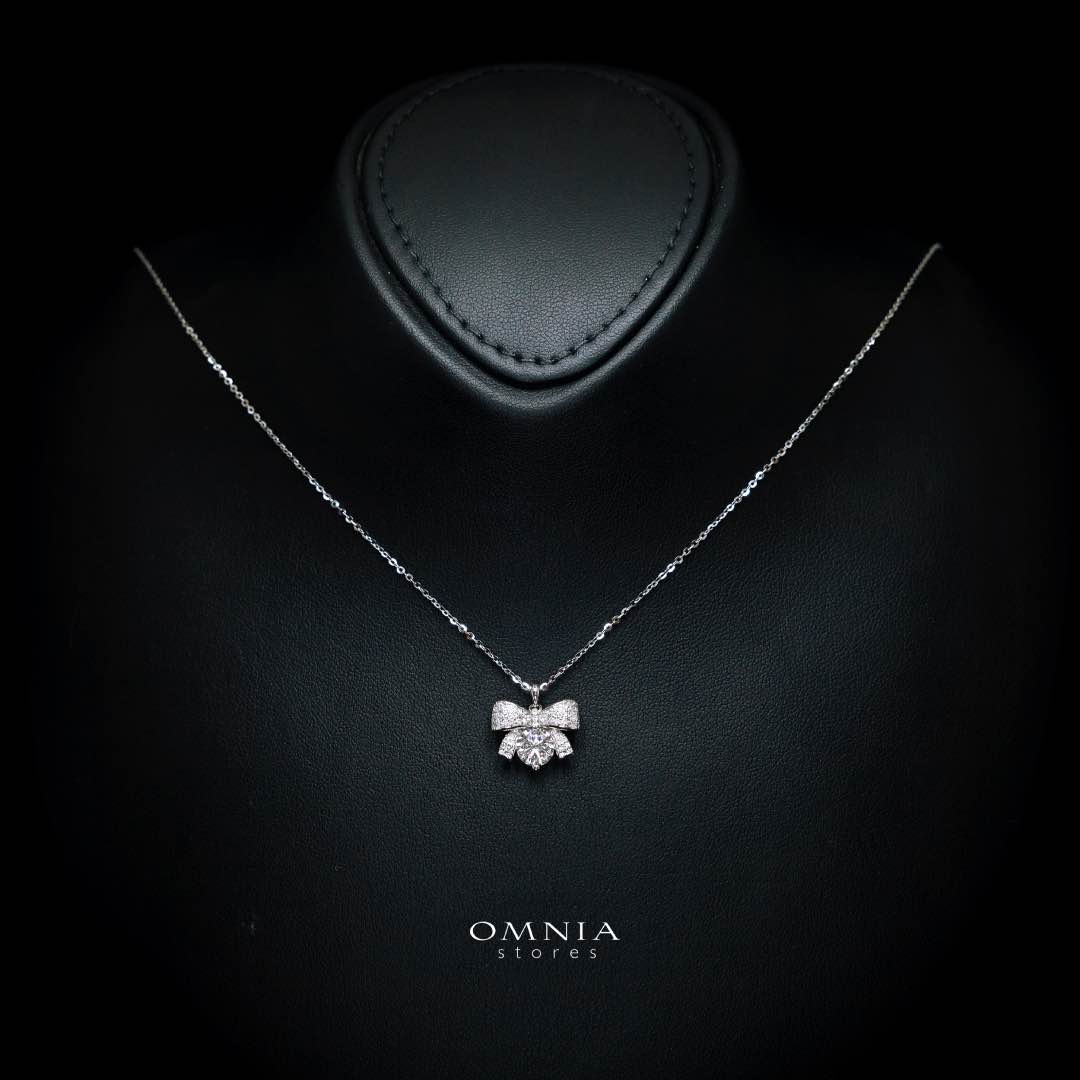 Omnia Asayel Silver Necklace in 925 Silver with High-Quality White Moissanite Stones - OMNIASTORES UAE
