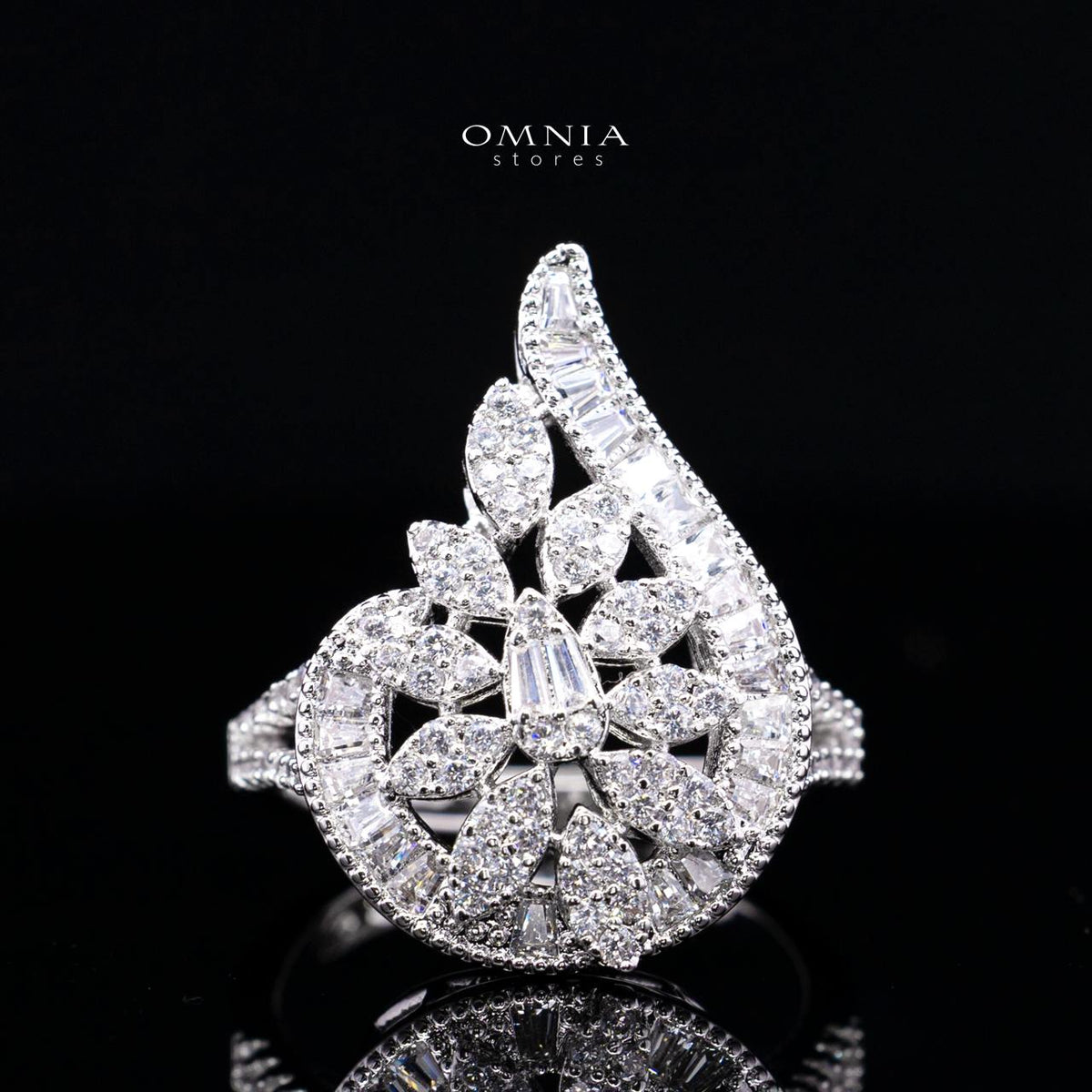 Lorelai White Luxury Bridal Full Set with High-Quality Simulated Diamonds and Rhodium Plating