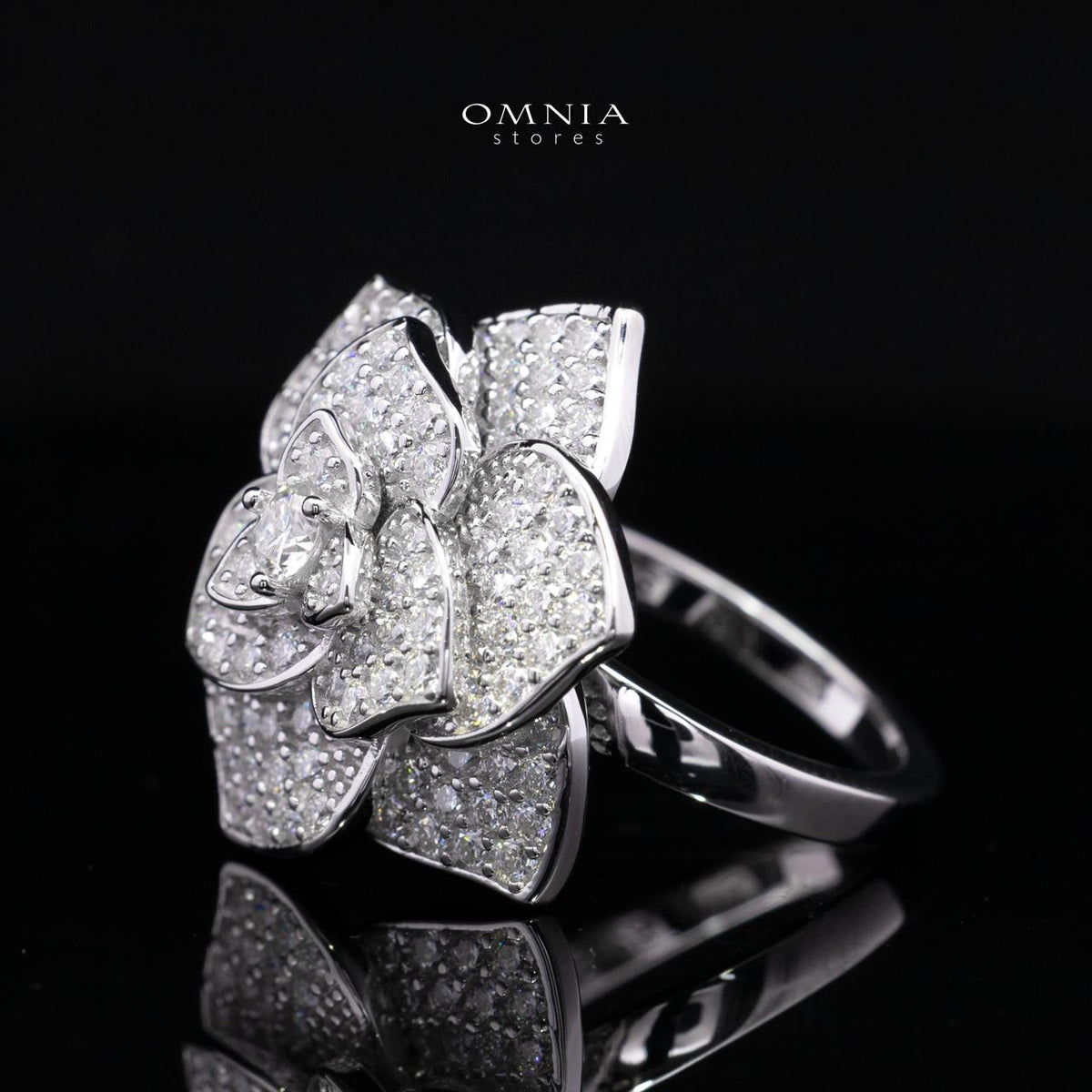 Solara Flower Design White Moissanite Stone Ring With GRA Certified High Quality in 925 Silver