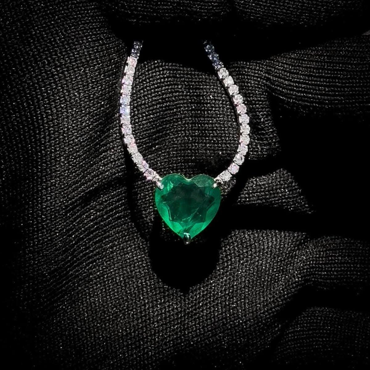 Omnia Heart Green Necklace 92.5 Silver In High Quality Simulated diamonds - OMNIASTORES UAE