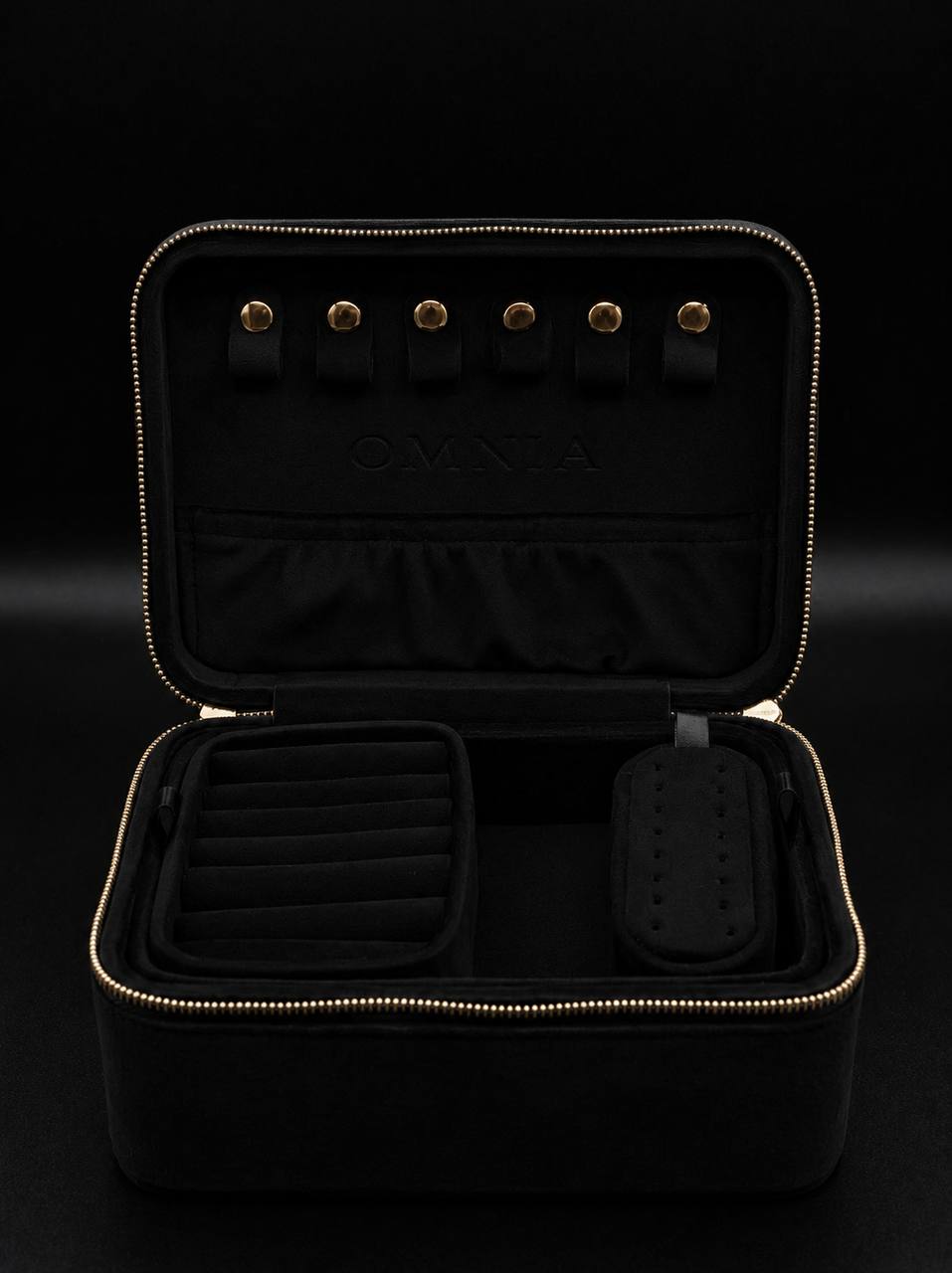 Omnia Jewelry Box