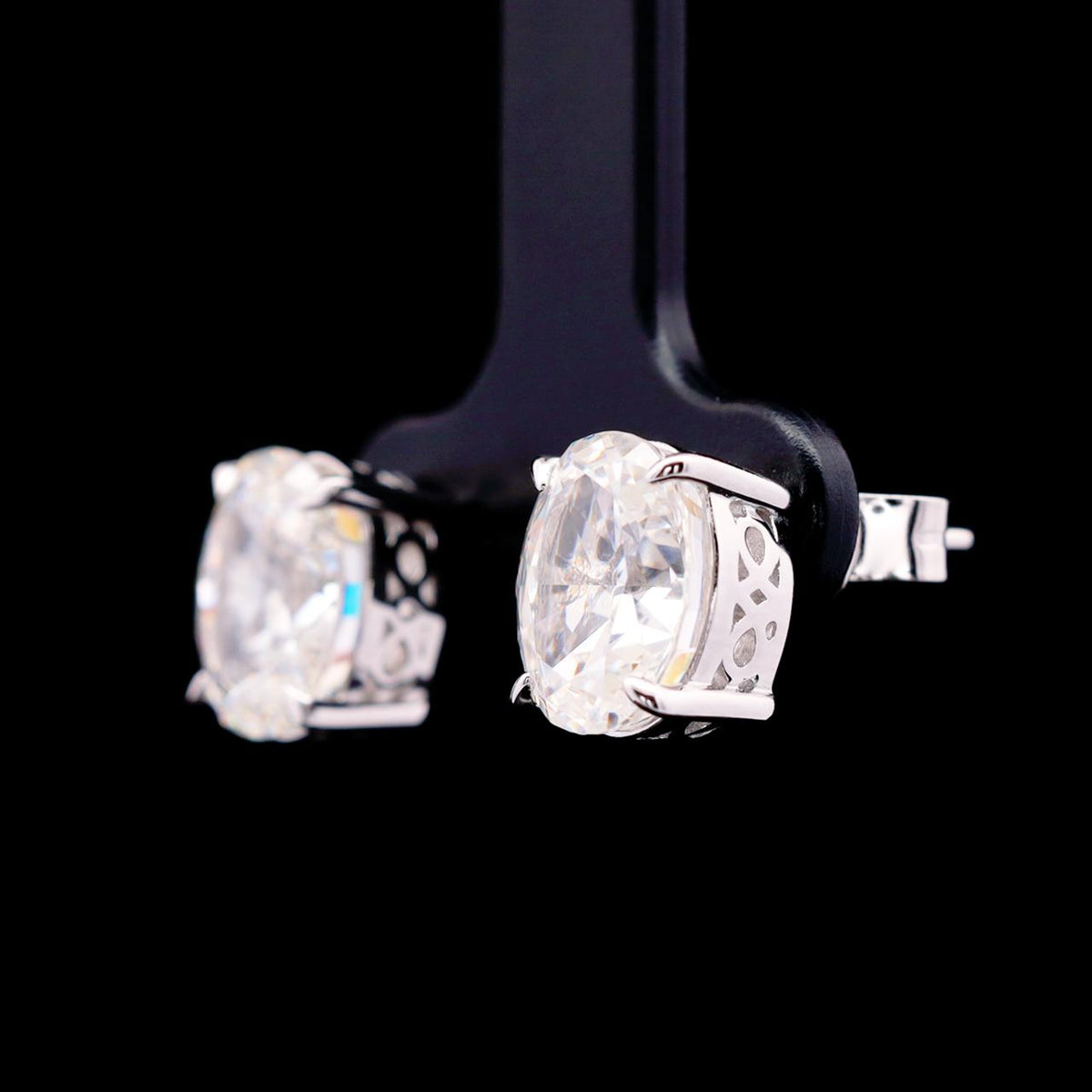 Omnia Alycia Earrings with Certificate | High-Quality Simulated Diamonds in 925 Sterling Silver