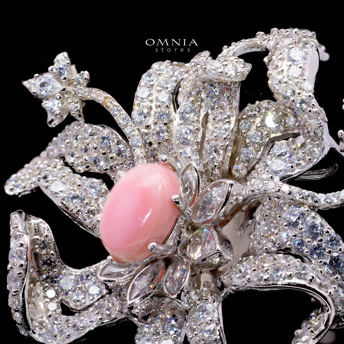 Jayne Floral Brooch with High-Quality Simulated Diamonds in 925 Sterling Silver