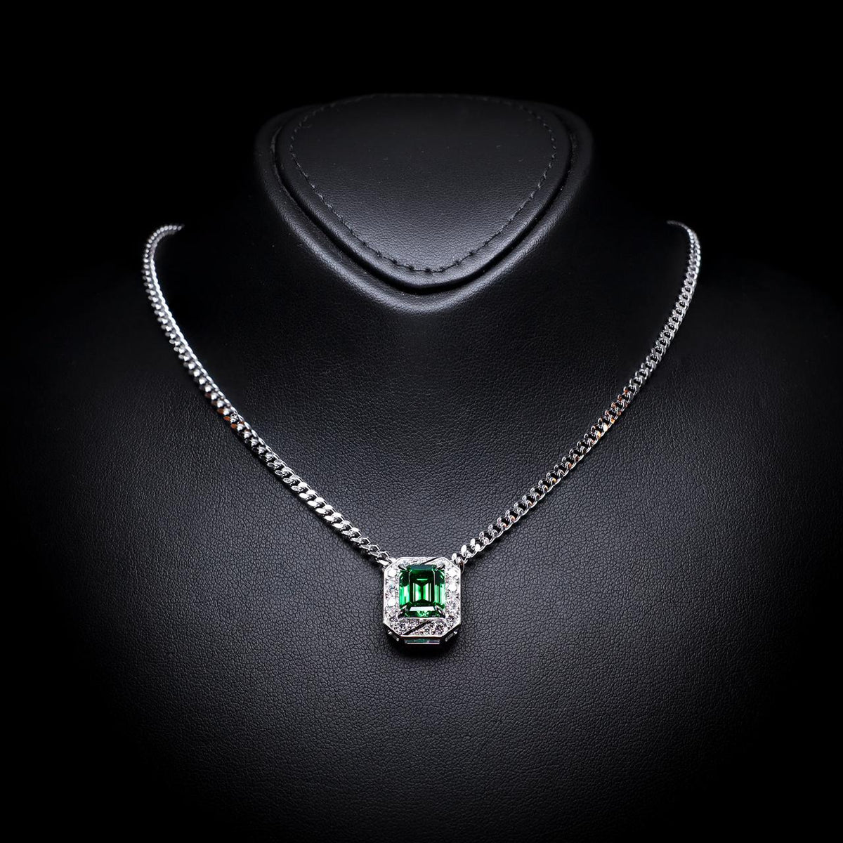 Haneefa Green Necklace with Certificate | High-Quality Simulated Diamonds in 925 Sterling Silver