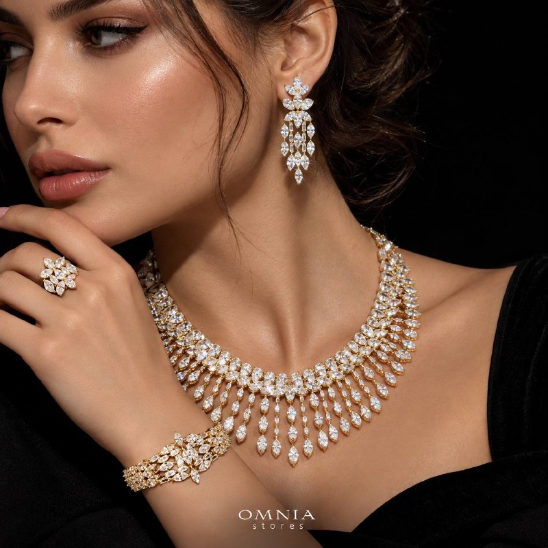 Omnia Soheila Gold Luxury Bridal Full Set with Emerald and Pear-Cut High-Quality Simulated Diamonds Rhodium Plated