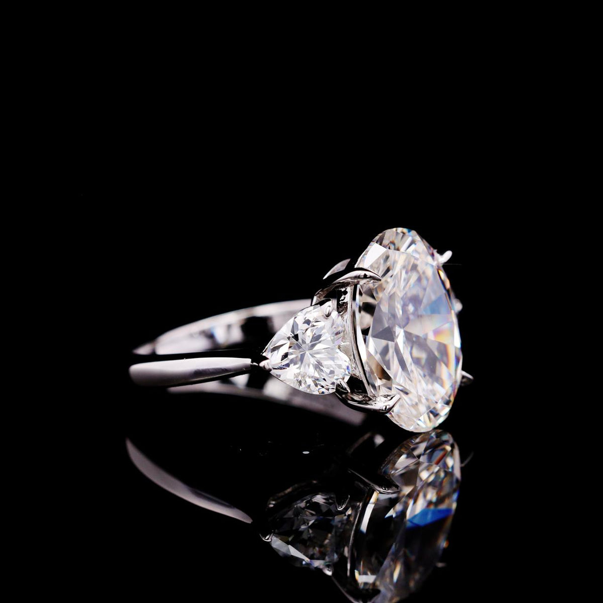 Omnia Almas Ring with Certificate | High-Quality Simulated Diamonds in 925 Sterling Silver