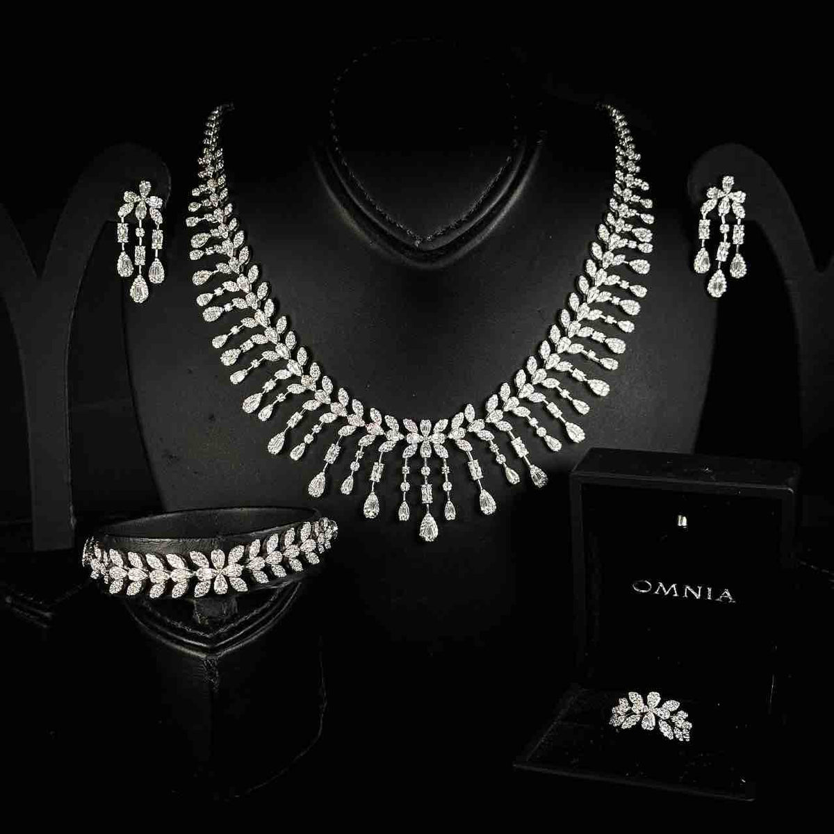 Omnia Fawziya White Bridal Full Set in 925 Silver High Quality Simulated Diamonds - OMNIASTORES UAE