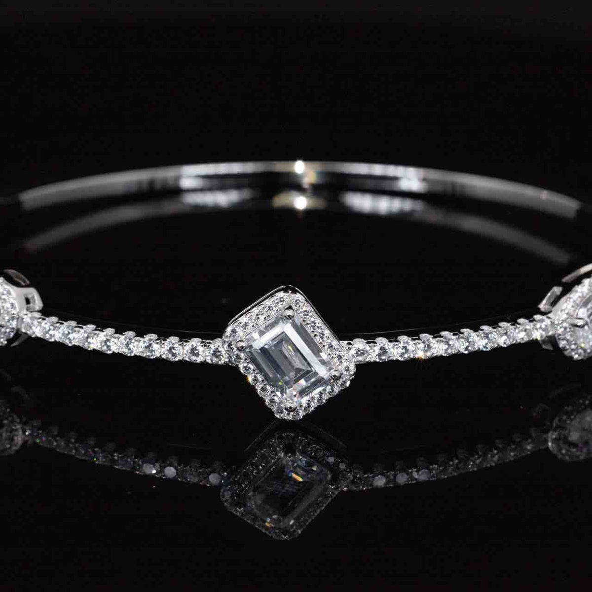 Omnia Eissha White Bangle With High Quality Simulated Diamonds In 925 Silver - OMNIASTORES UAE