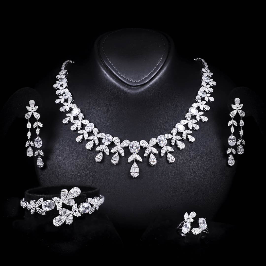 Elaine White Bridal Full Set in 925 Silver High Quality Simulated Diamonds