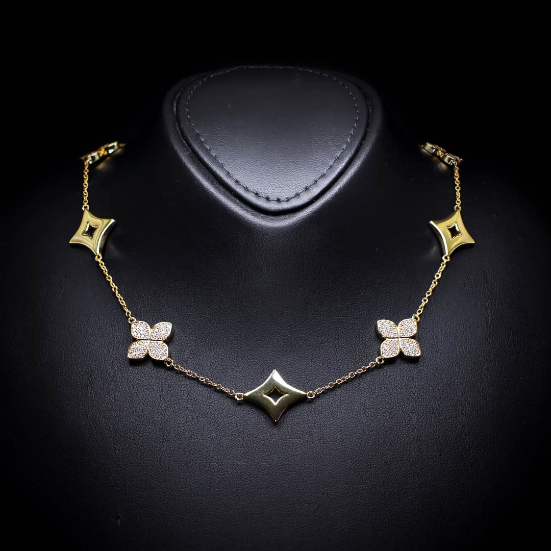 Omnia Golden Clove Choker Full Set with High-Quality Simulated Diamonds Gold Plated