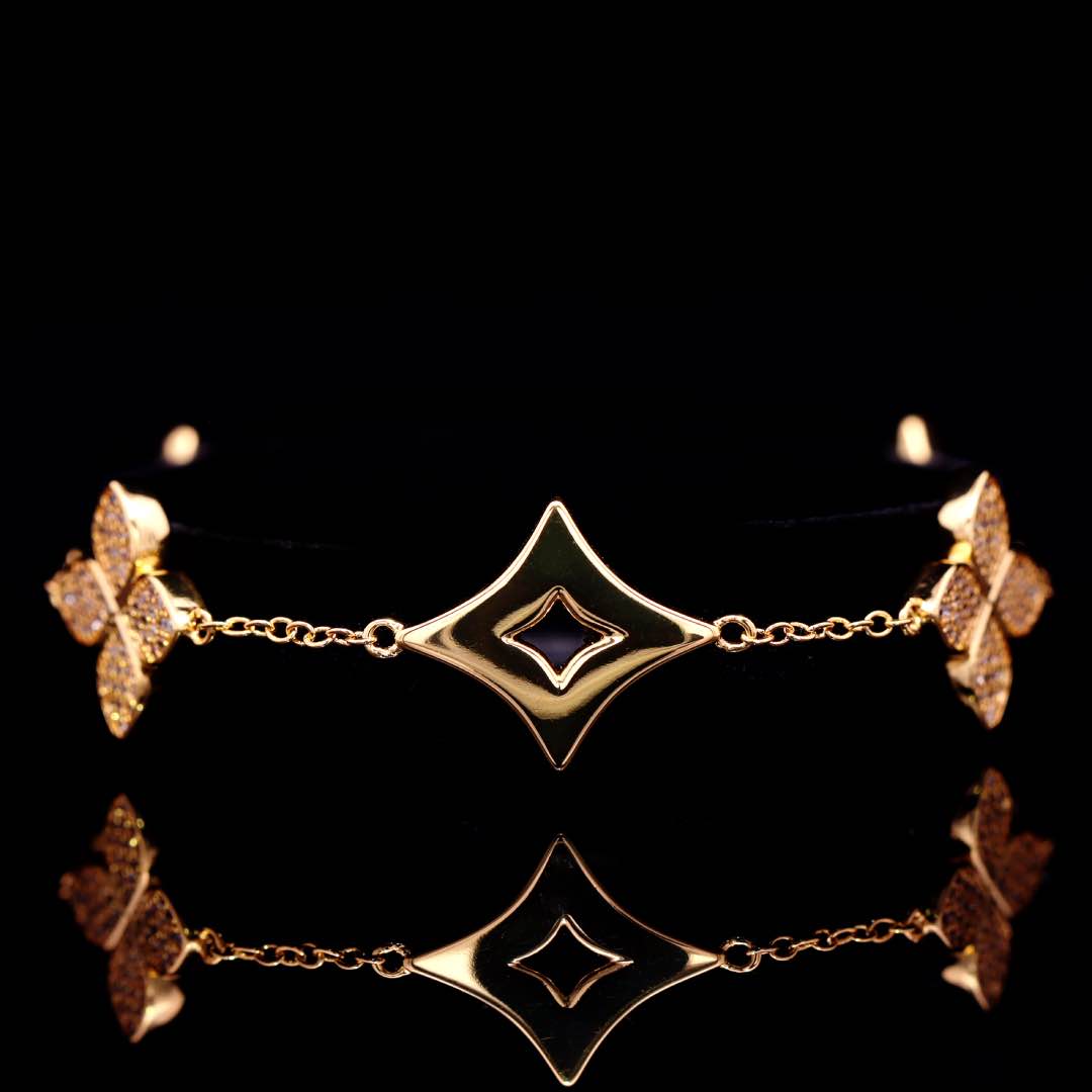Omnia Golden Clove Choker Full Set with High-Quality Simulated Diamonds Gold Plated - OMNIASTORES UAE