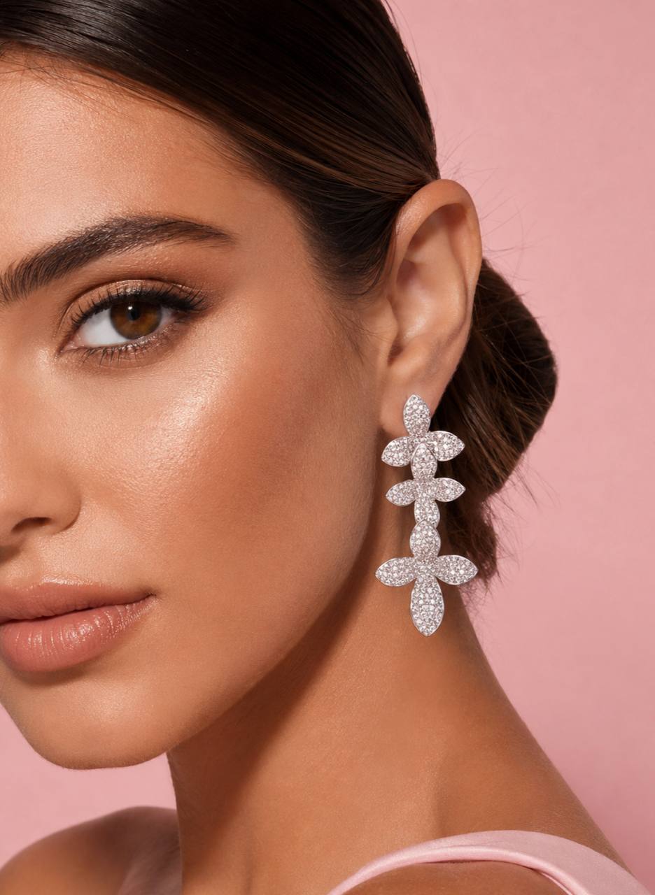 Omnia Dayana Leaf Drop Earrings With High Quality Simulated Diamonds in 925 Silver