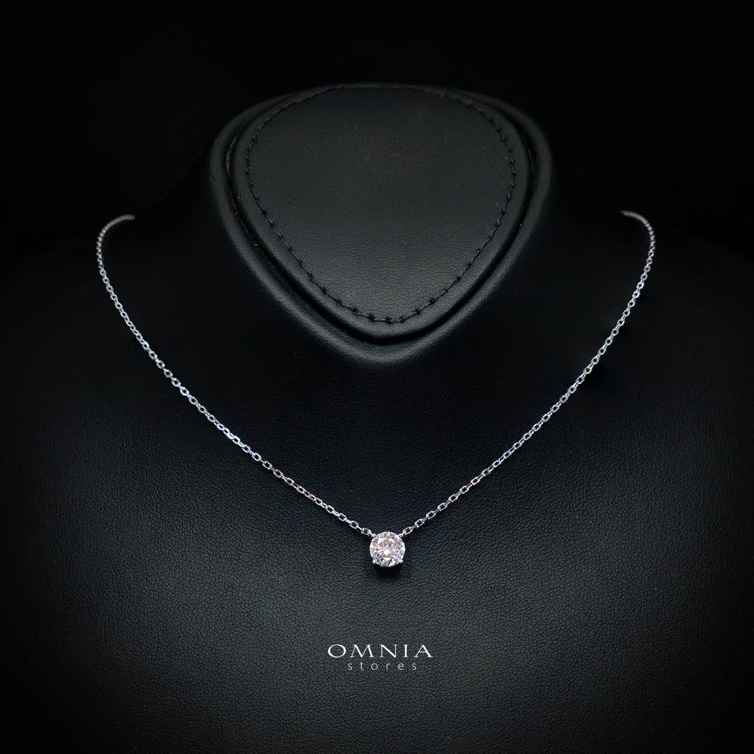 Omnia Emira Silver Pendant Necklace in 925 Silver With High Quality GRA Certified White Moissanite Stones