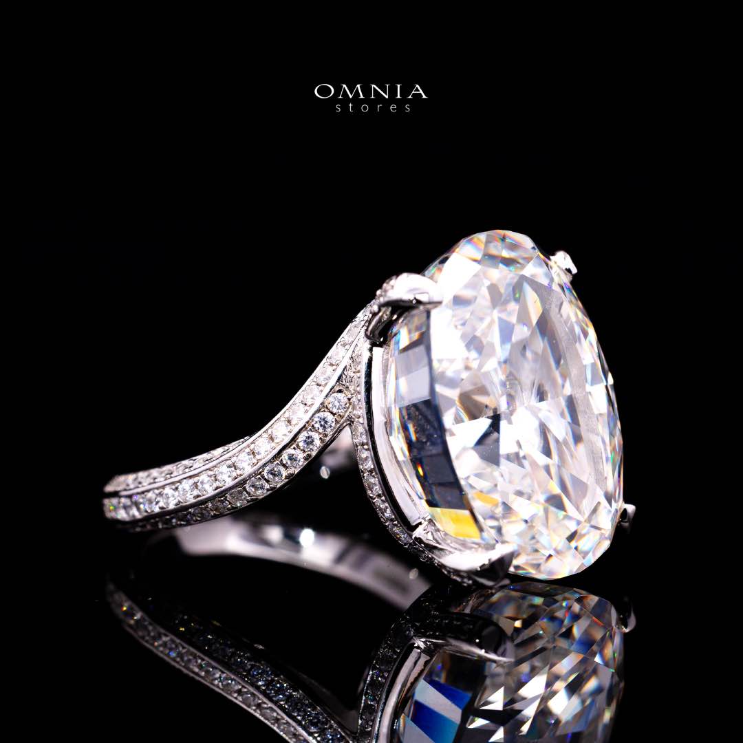خاتم أومنيا نويلا أبيض عالي الجودة مُصنَّع مخبريًا ومعتمد من الفضة عيار 925 D44.2ct