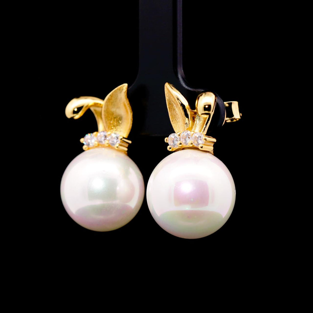 Lurelle Pearl Gold-Plated Earrings with Certificate | High-Quality Simulated Diamonds in 925 Sterling Silver side