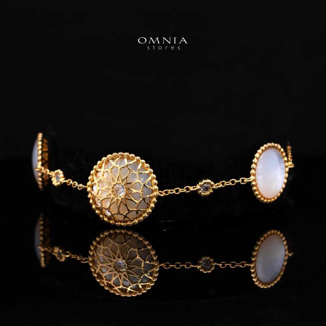 Omnia Elna Bracelet in Brass Gold Plated with White Shell & Delicate Chain Design