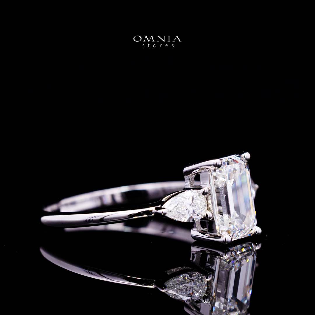 Aysha Lab Grown IGI Certified Emerald Cut D VS1 White Ring High Quality 925 Silver 1.60ct