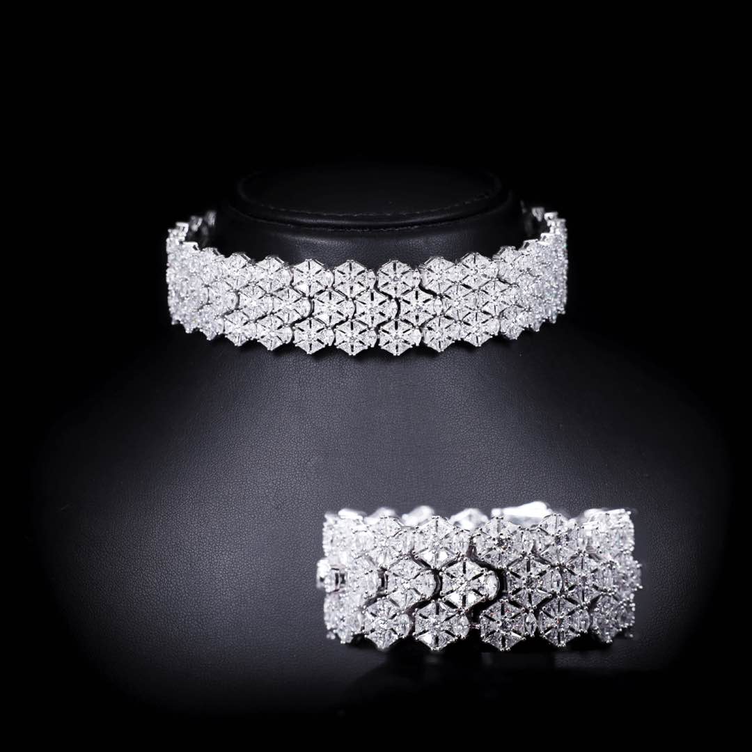 Omnia Saima Silver Set in 925 Silver with High-Quality Simulated Diamonds - OMNIASTORES UAE