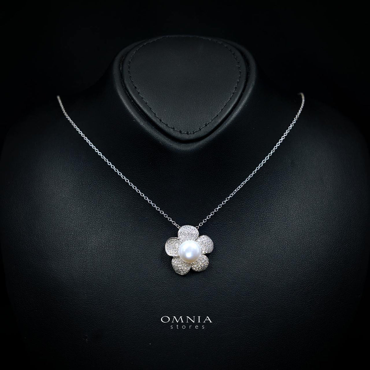 Najaah Floral Fresh Water Pearl Necklace in 925 Silver with High-Quality Simulated Diamonds