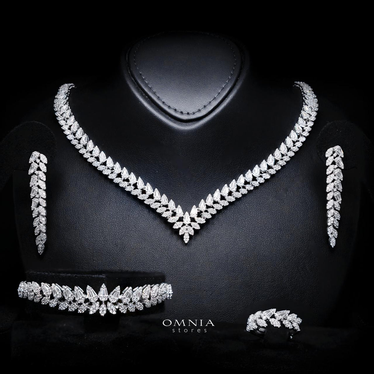 Kirsten Luxury Bridal Full Set with High-Quality Simulated Diamonds – Rhodium Plated