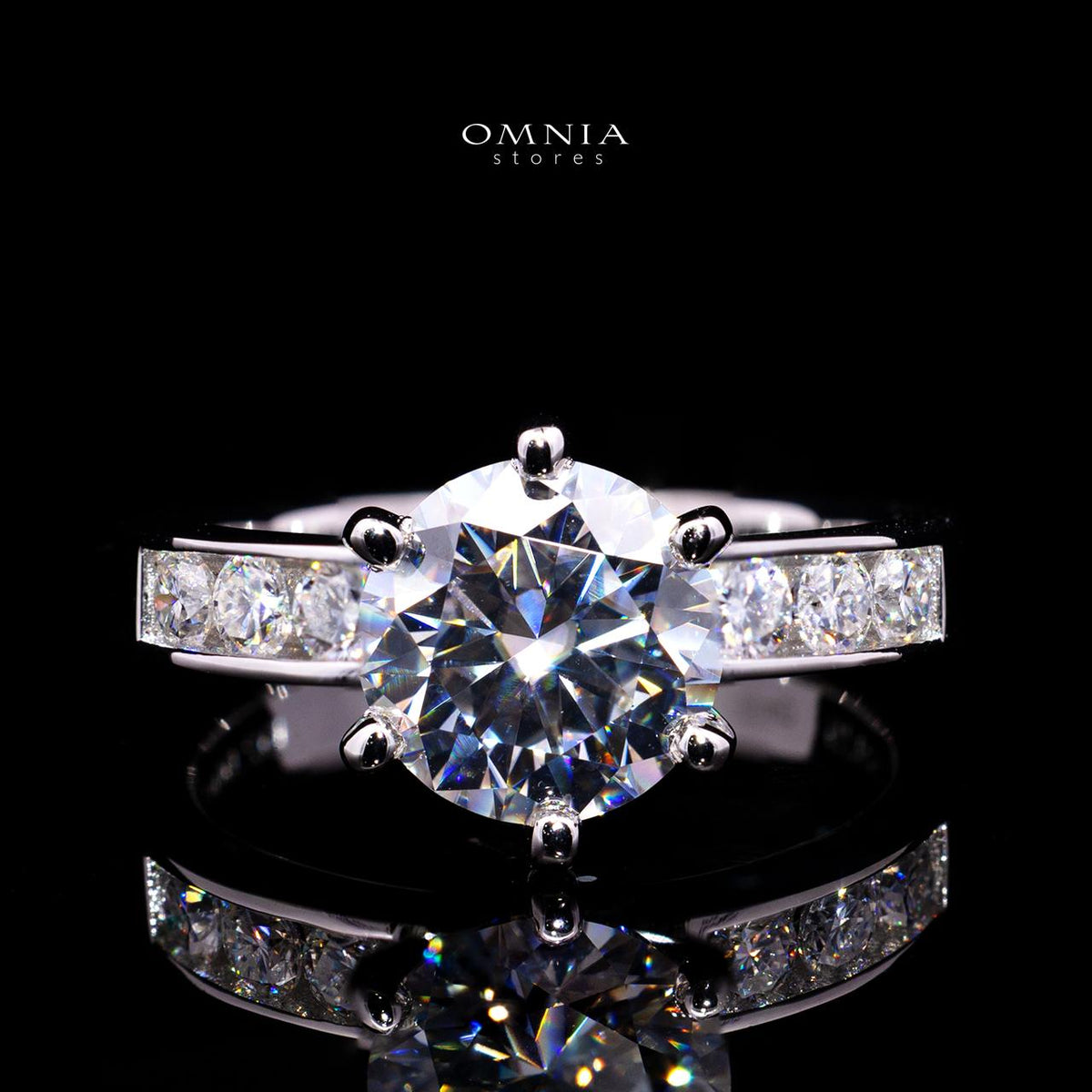 Meryl 8mm Round Moissanite Ring (2 CT) in 925 Sterling Silver
