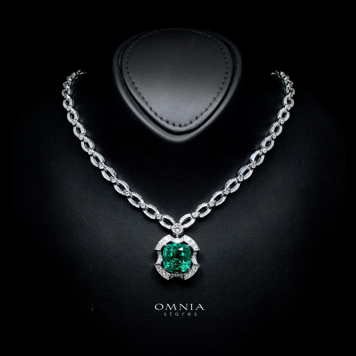 Rita Green Center Stone Necklace with Certified Premium Simulated Diamonds in 925 Sterling Silver