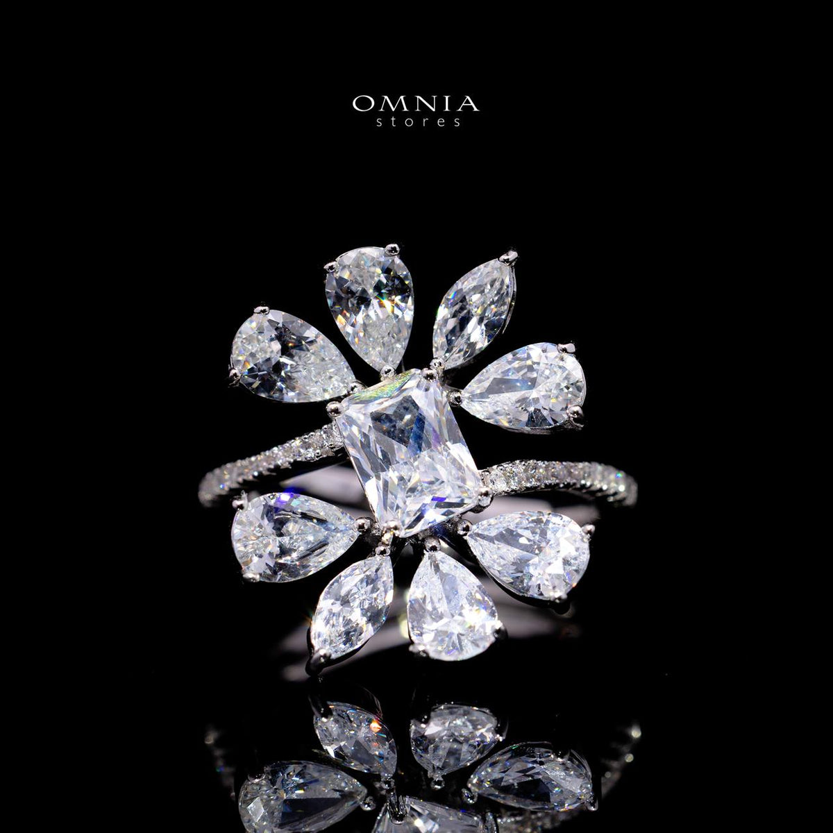 Omnia Rizza bridal ring with white zircon stones and rhodium plating