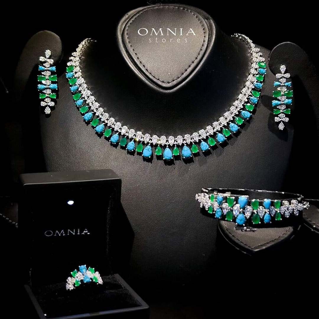 طقم إكسسوارات العروس الكامل من أومنيا ليا مرصع بأحجار الزركون عالية الجودة ومطلي بالروديوم