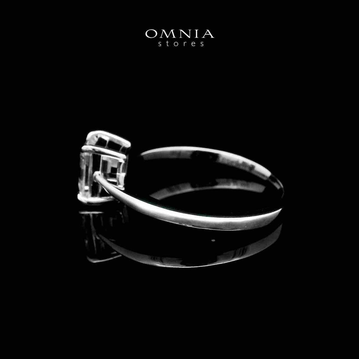 Omnia Fahima White Moissanite Ring – Certified 925 Sterling Silver Emerald Cut