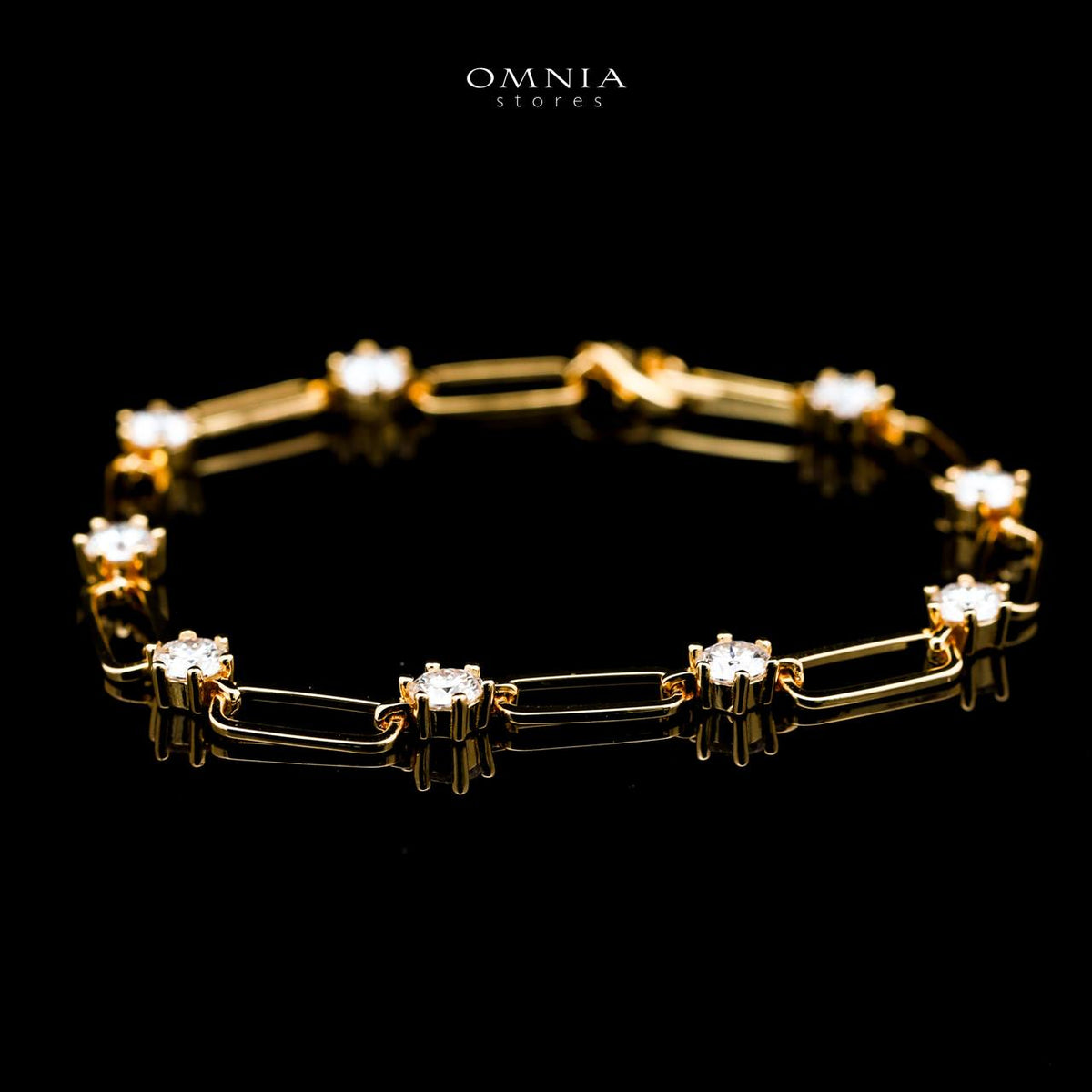 Bahja Golden White Moissanite With GRA Certified Bracelet in 925 Silver RD4.5mm