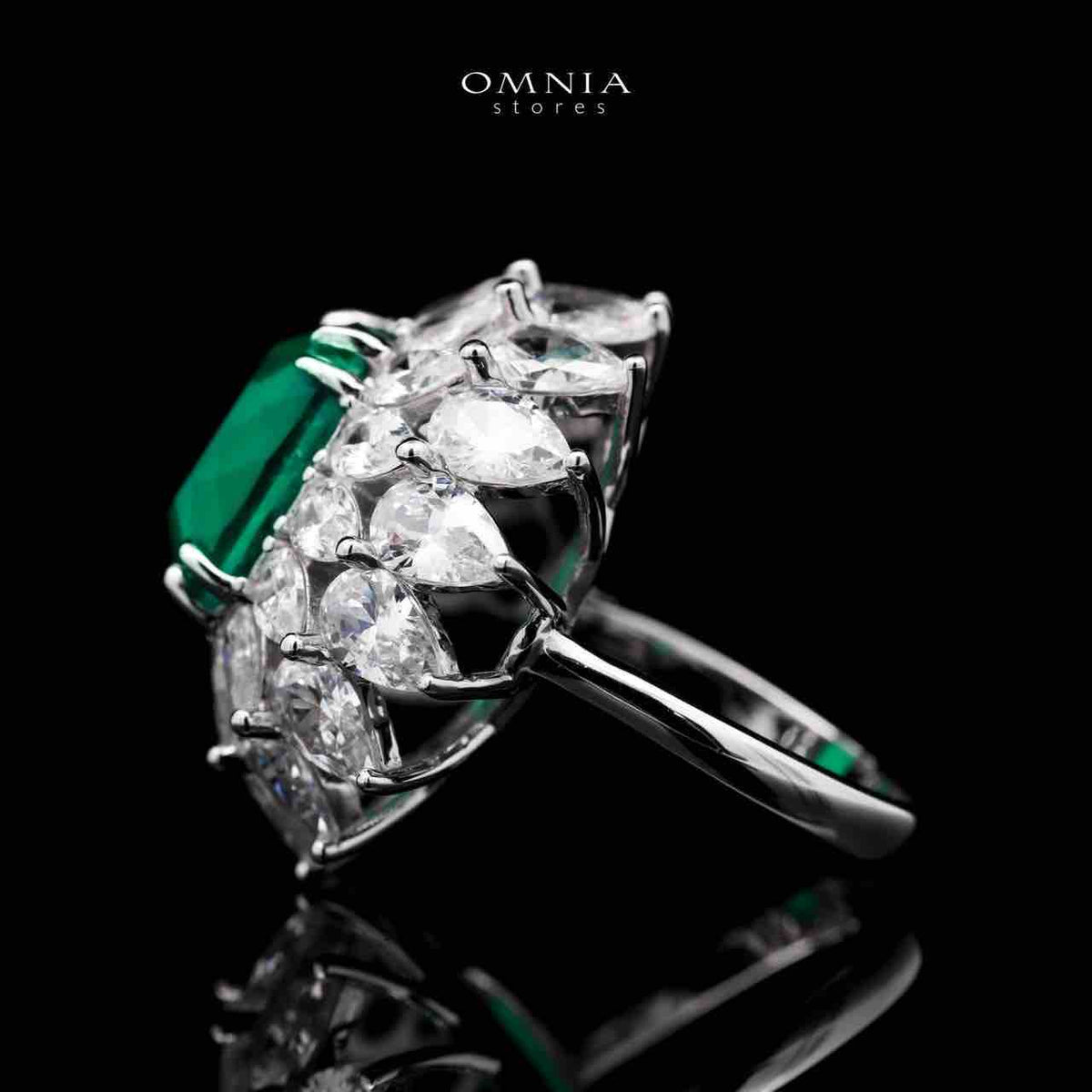 Omnia Thalia Green Ring In 92.5 Silver High Quality Simulated diamonds - OMNIASTORES UAE