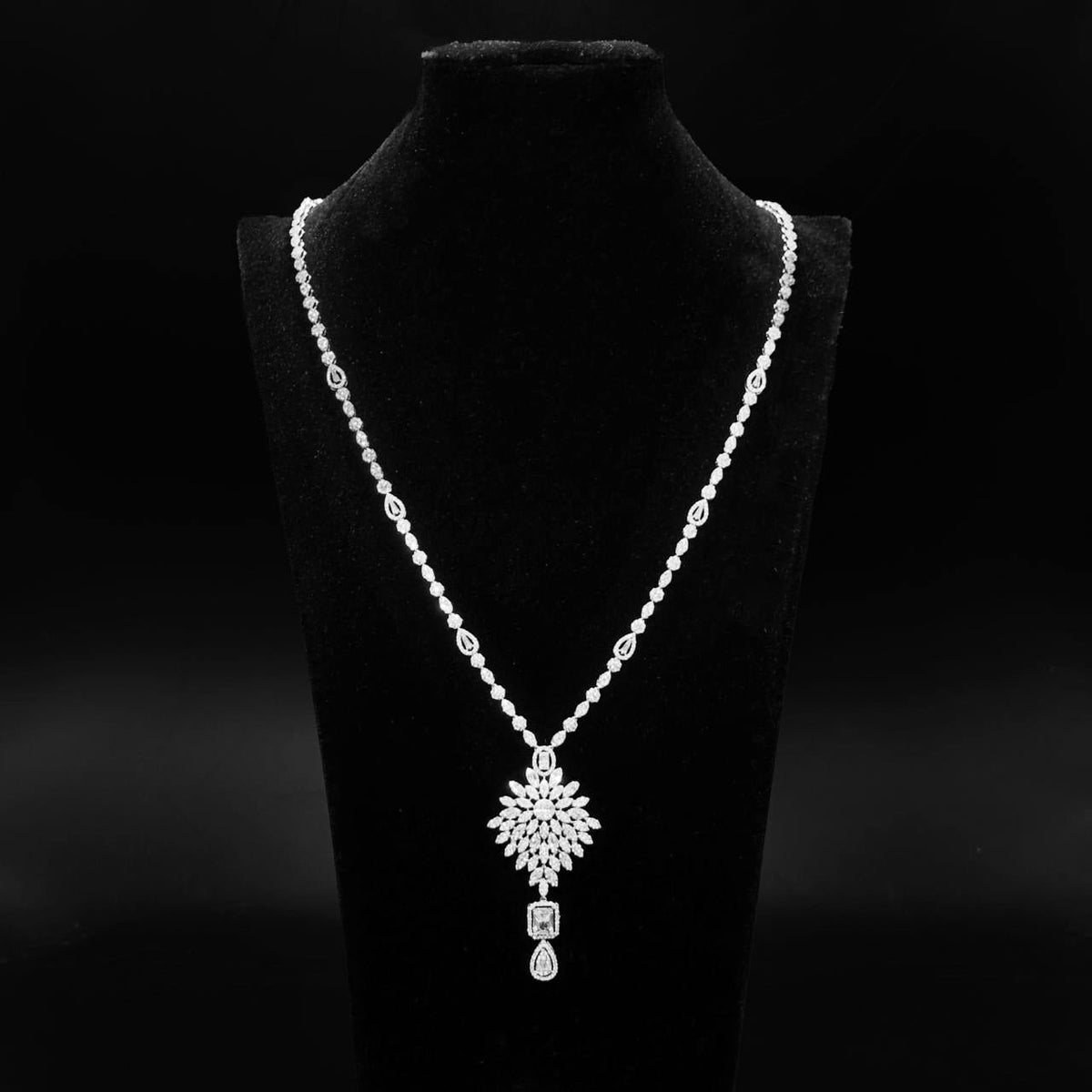 Omnia Duha White Long Chain Full Set Accessories in High Quality Zircon Stone Rhodium Plated (Size 18cm Only Available In KSA)