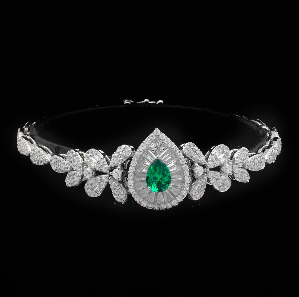 Omnia Sophia Green Teardrop Bridal Full Set in 925 Silver with High Quality Simulated Diamonds - OMNIASTORES UAE