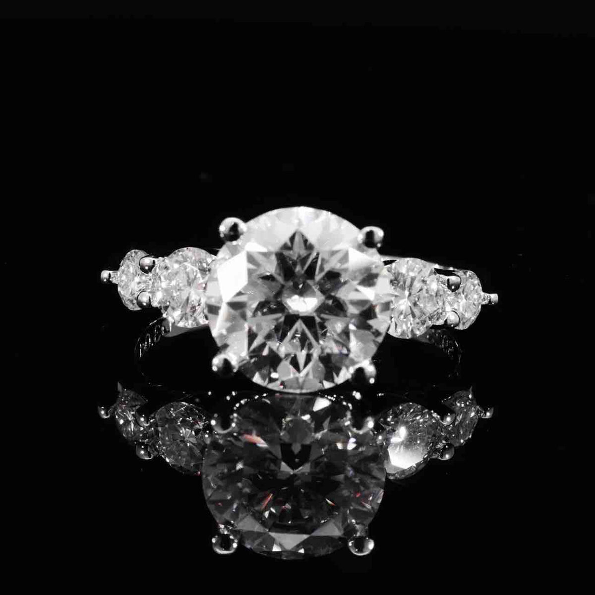 Omnia Thamar White Ring 925 Silver High Quality GRA Certifited High Quality Moissanite Stone 3CT - OMNIASTORES UAE
