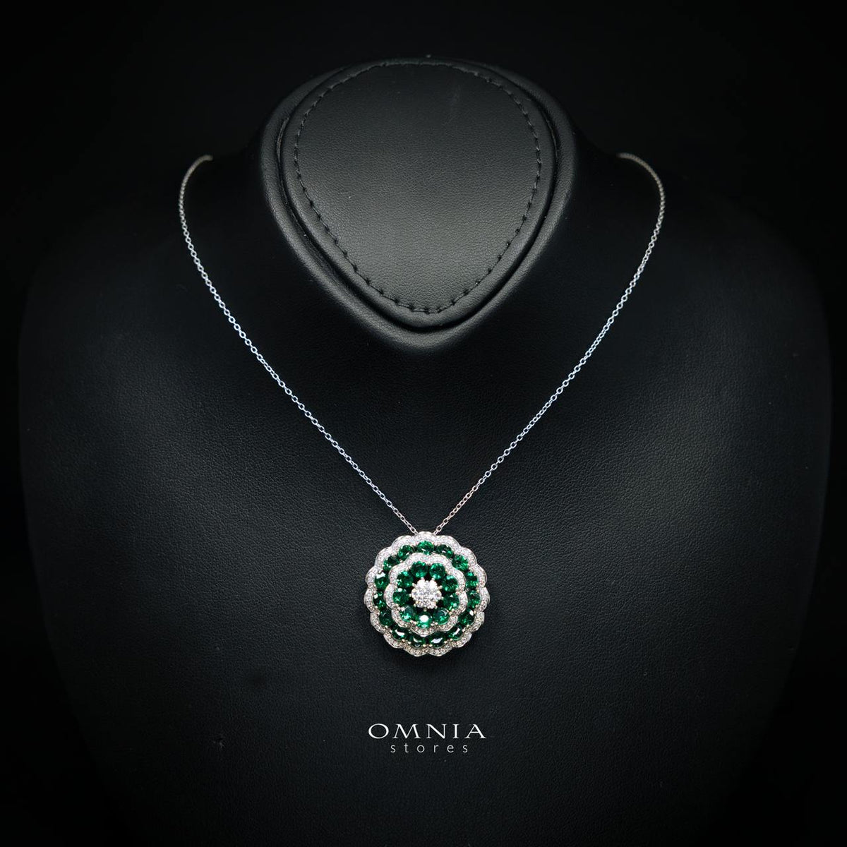Omnia Nayeli Floral Halo Necklace with Emerald Green Simulated Diamonds in 925 Silver